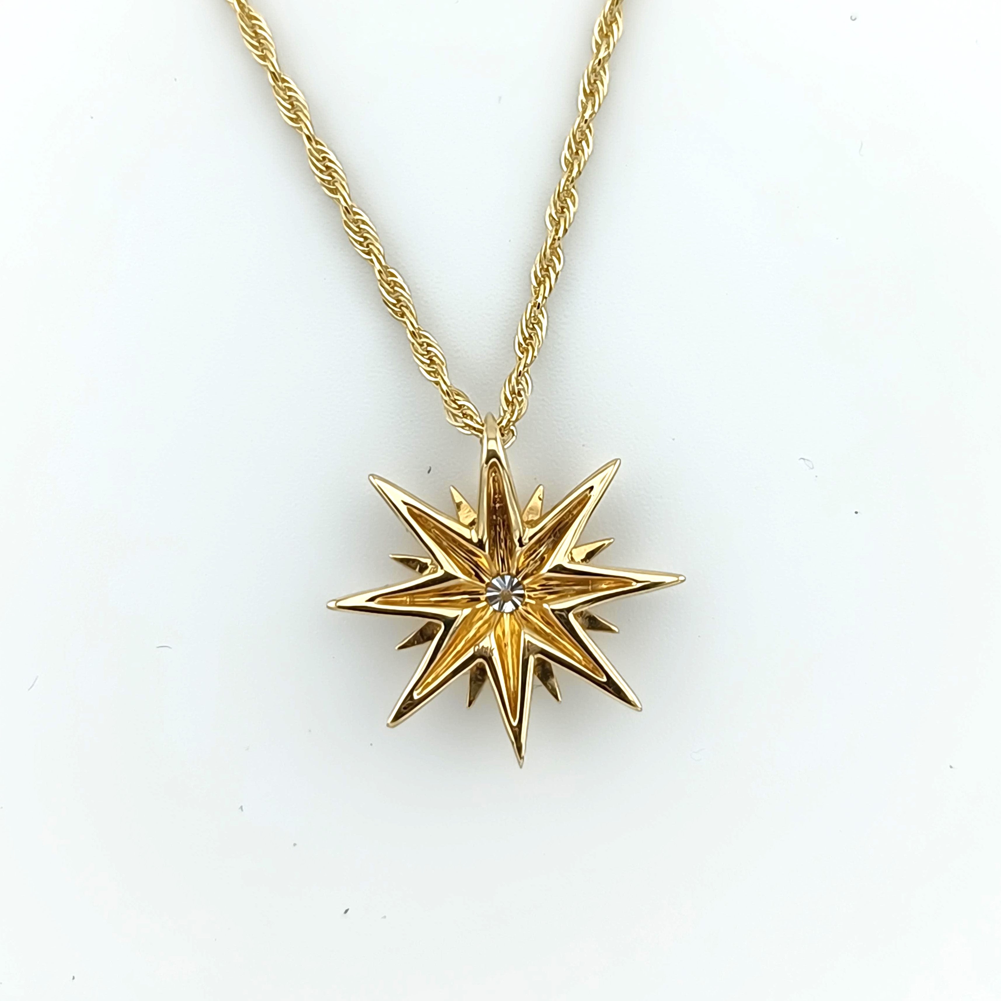 Celestial Brilliance – 16-Point Star Diamond Pendant in Solid 14K Gold
